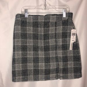 TINSLETOWN black and white plaid mini skirt. Size Medium.